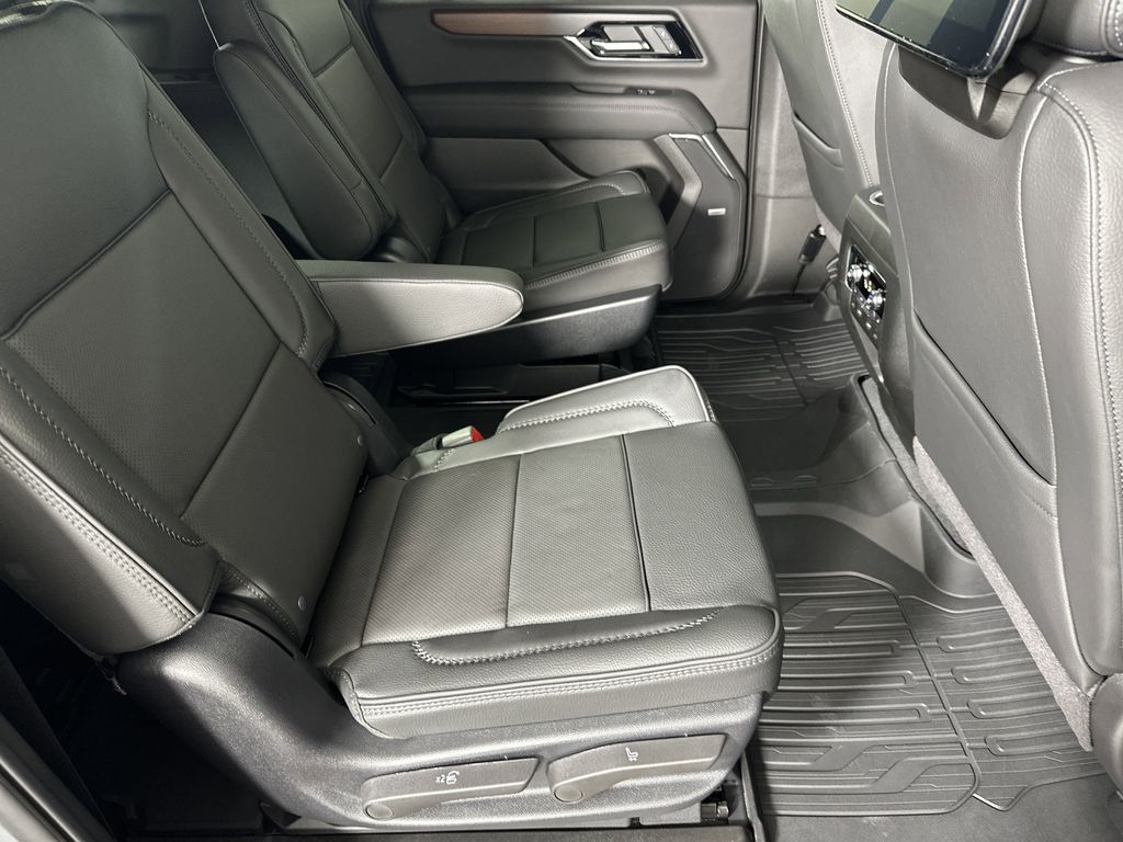 new 2025 GMC Yukon XL car, priced at $98,644