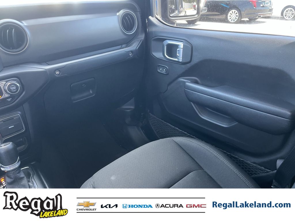 used 2023 Jeep Gladiator car, priced at $32,174