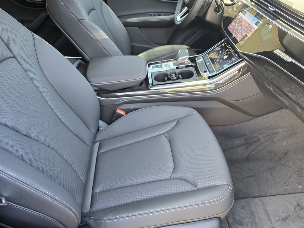 new 2025 Audi Q7 car, priced at $71,100