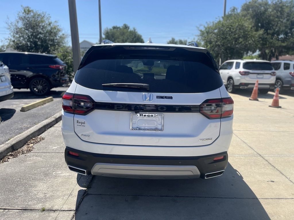 new 2025 Honda Pilot car, priced at $49,445