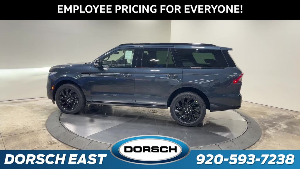 new 2025 Lincoln Navigator car, priced at $106,555