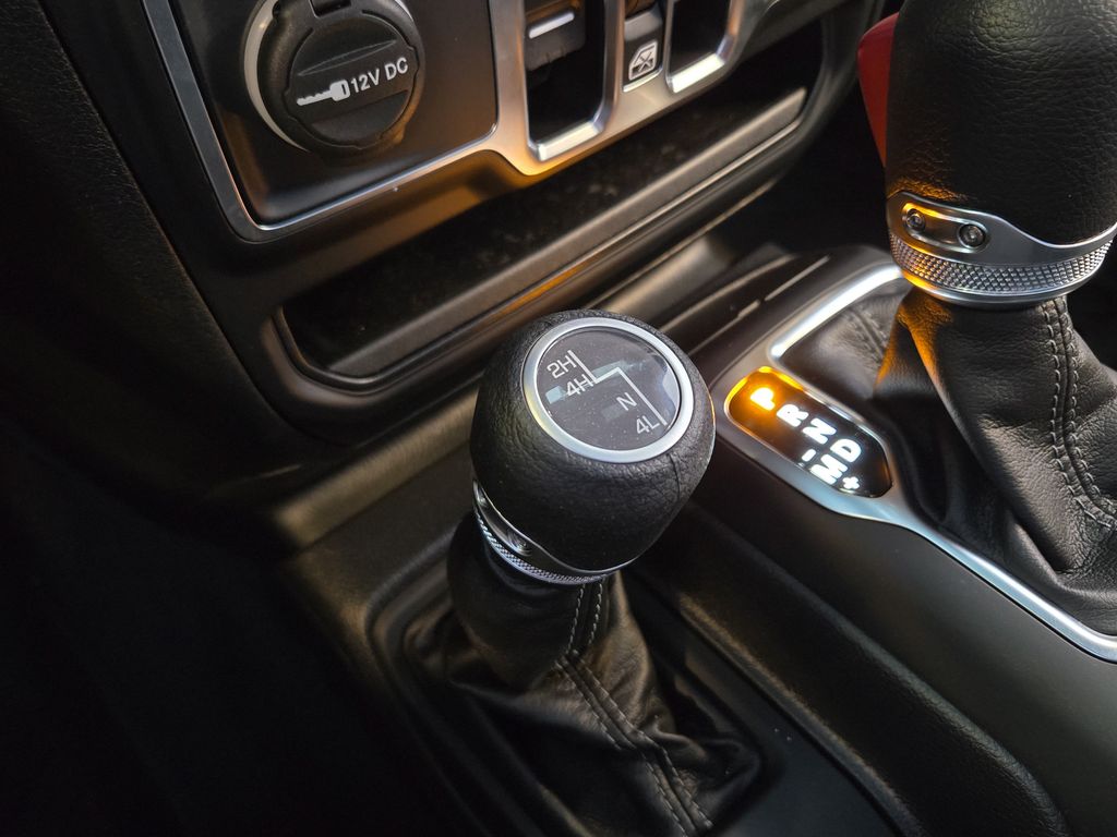 new 2025 Jeep Gladiator car, priced at $42,434