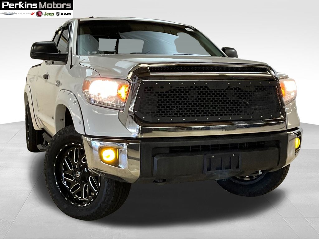 used 2017 Toyota Tundra car, priced at $27,488