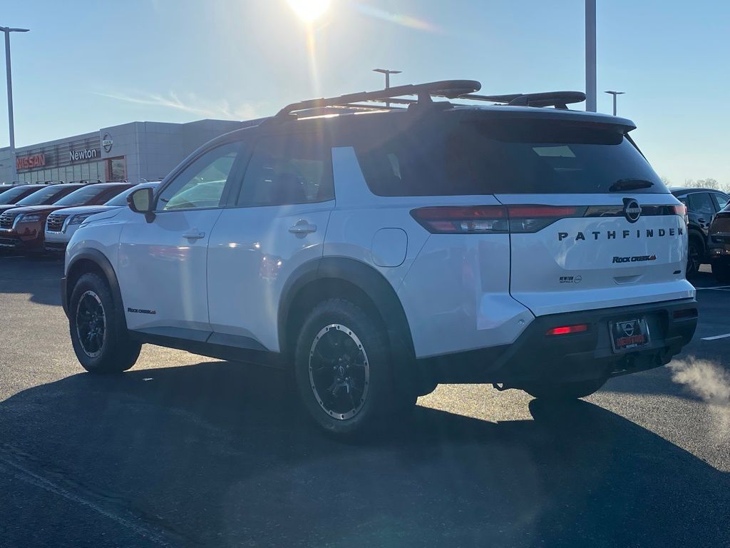 new 2025 Nissan Pathfinder car, priced at $43,609