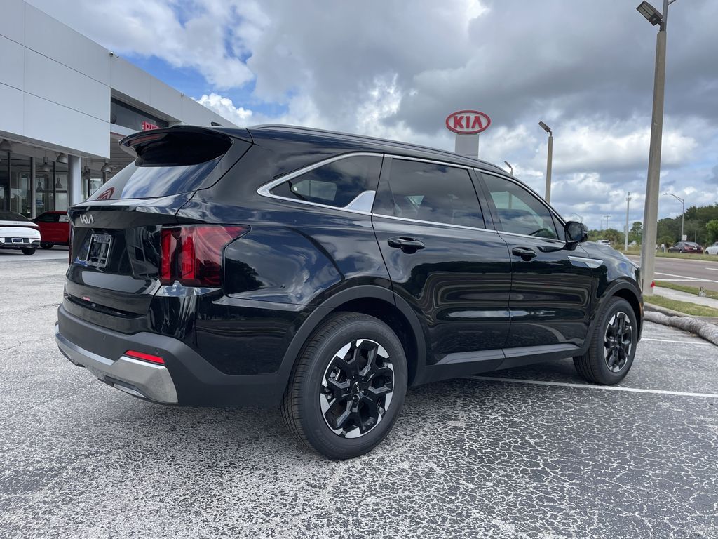new 2025 Kia Sorento car, priced at $30,697