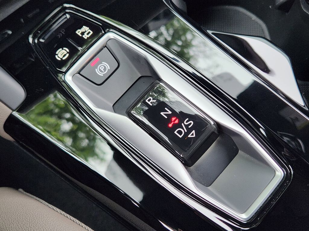 new 2025 Audi Q5 car, priced at $60,975