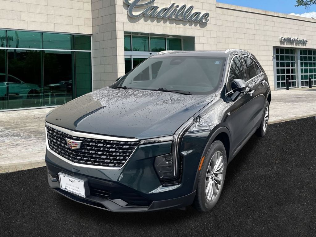 used 2024 Cadillac XT4 car, priced at $39,250