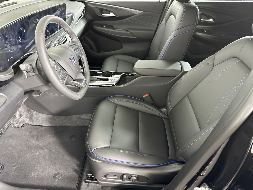 new 2025 Buick Envista car, priced at $29,570