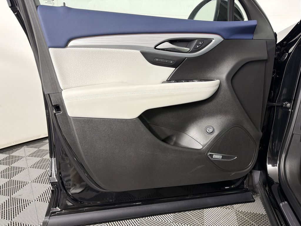 new 2025 Buick Envision car, priced at $43,595