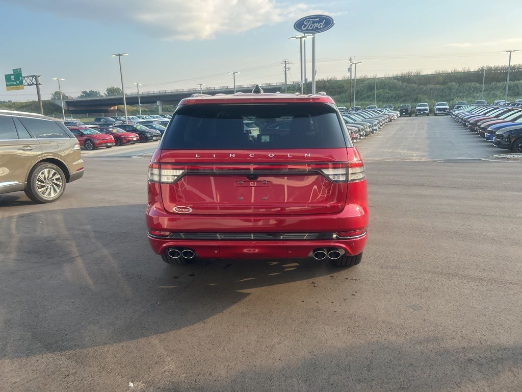 new 2025 Lincoln Aviator car, priced at $69,075