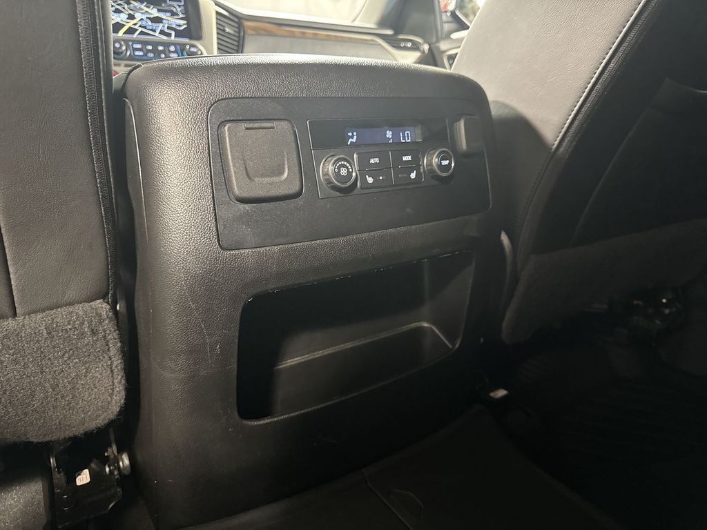 used 2020 GMC Yukon XL car, priced at $41,991