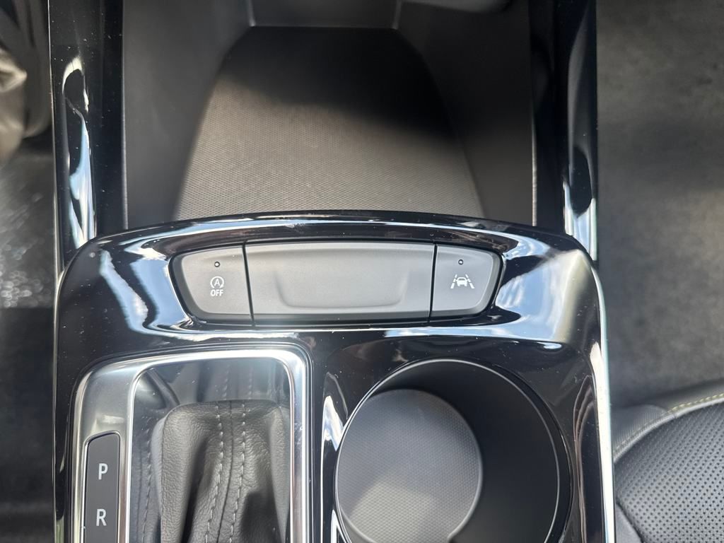 new 2025 Chevrolet Trax car, priced at $25,895