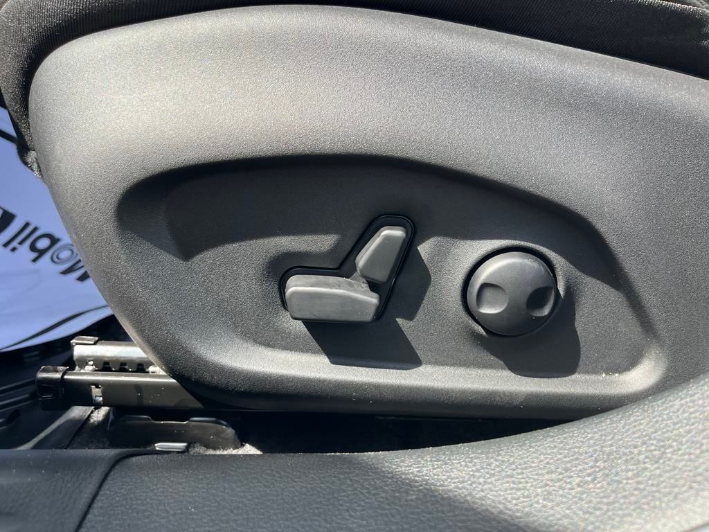 new 2025 Jeep Compass car, priced at $28,990