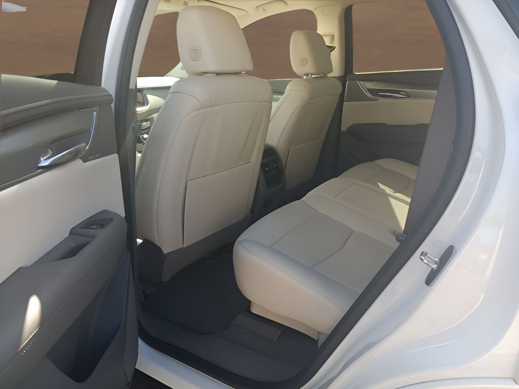 used 2021 Cadillac XT5 car, priced at $31,950