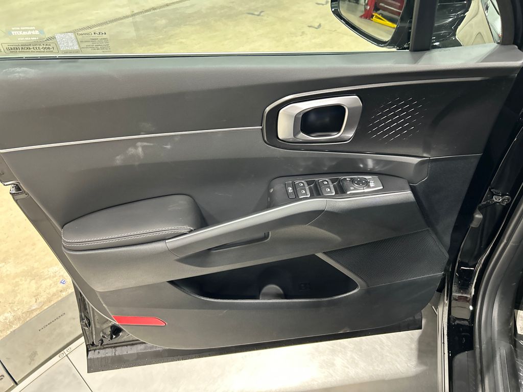 new 2025 Kia Sorento car, priced at $36,259