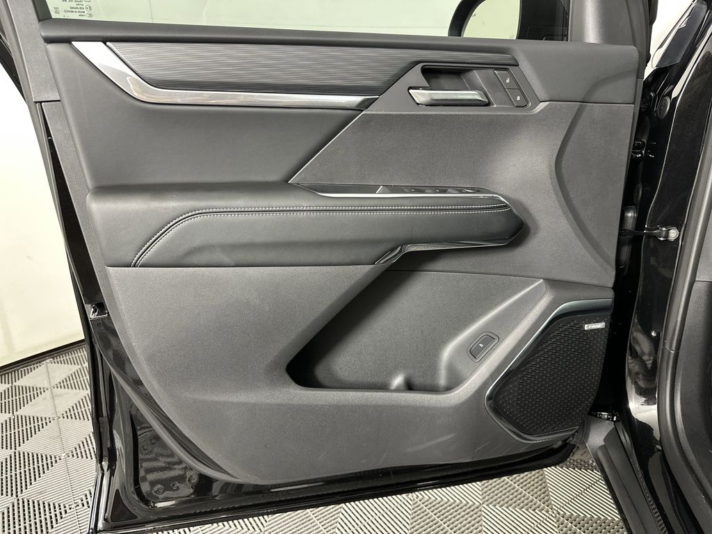 new 2025 GMC Acadia car, priced at $50,325