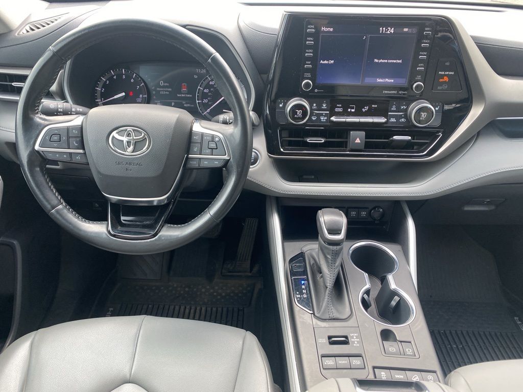 used 2020 Toyota Highlander car, priced at $28,950