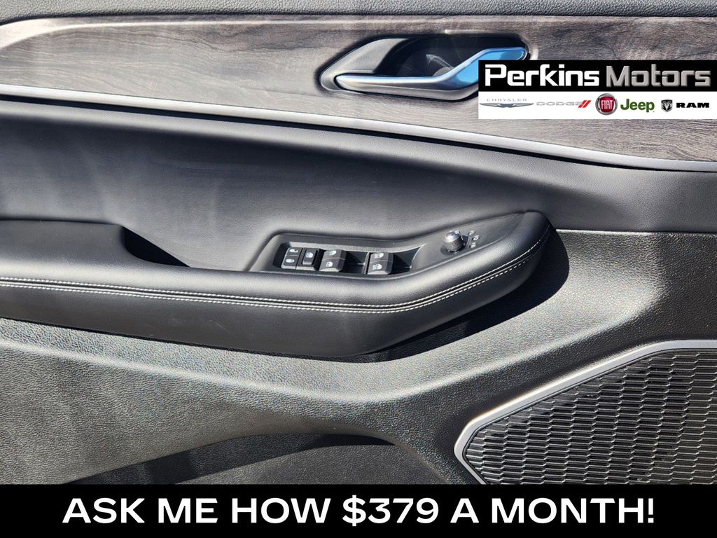 new 2025 Jeep Grand Cherokee car, priced at $48,369