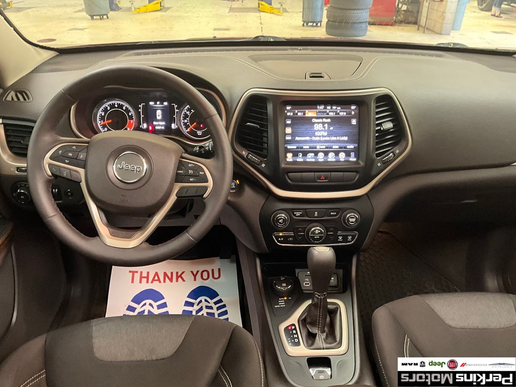 used 2014 Jeep Cherokee car, priced at $12,138