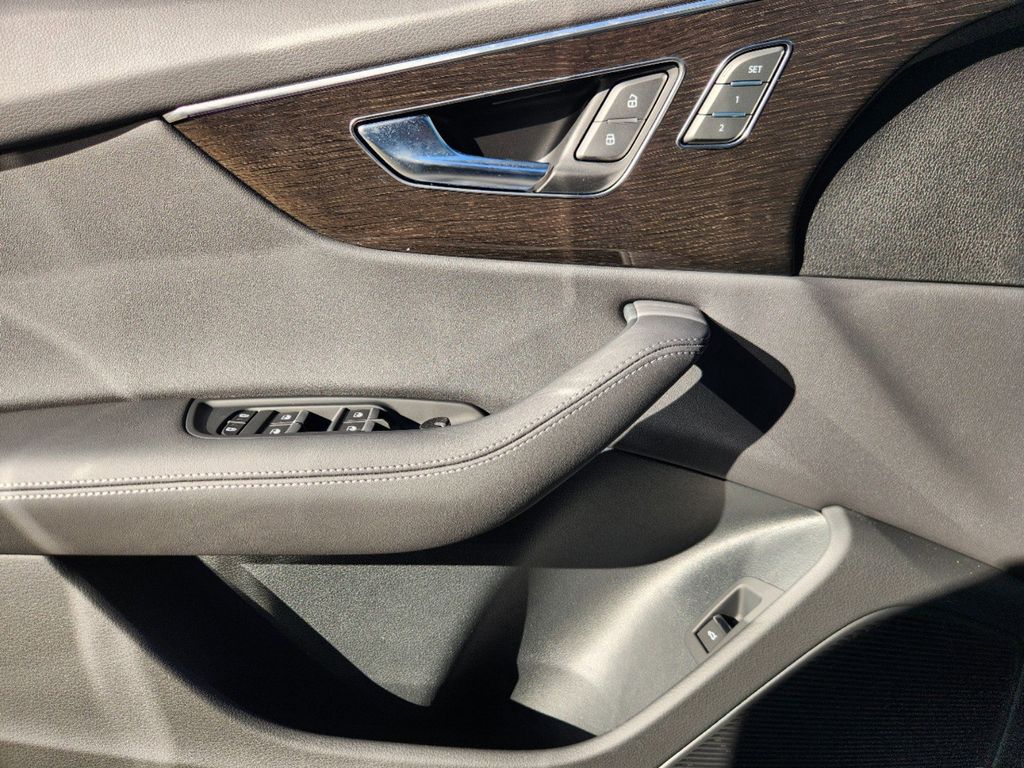 new 2025 Audi Q8 car, priced at $83,265