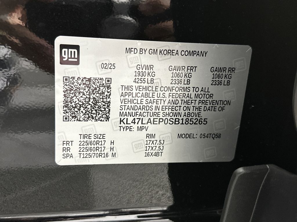 new 2025 Buick Envista car, priced at $25,685