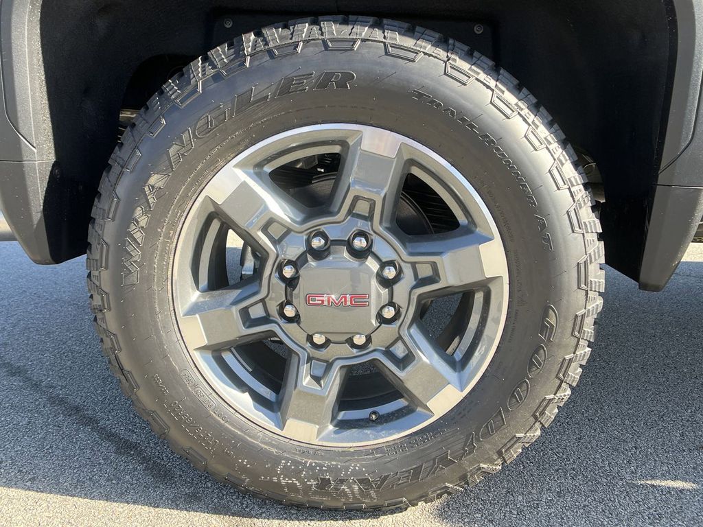 new 2025 GMC Sierra 2500HD car, priced at $80,865