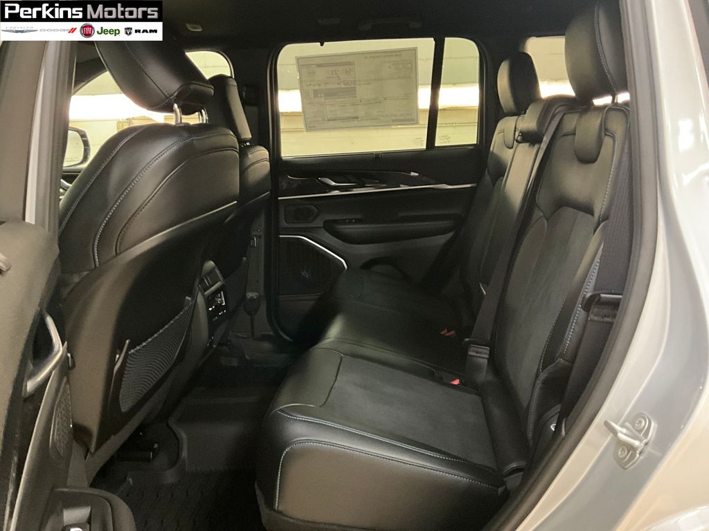 new 2025 Jeep Grand Cherokee car, priced at $66,005