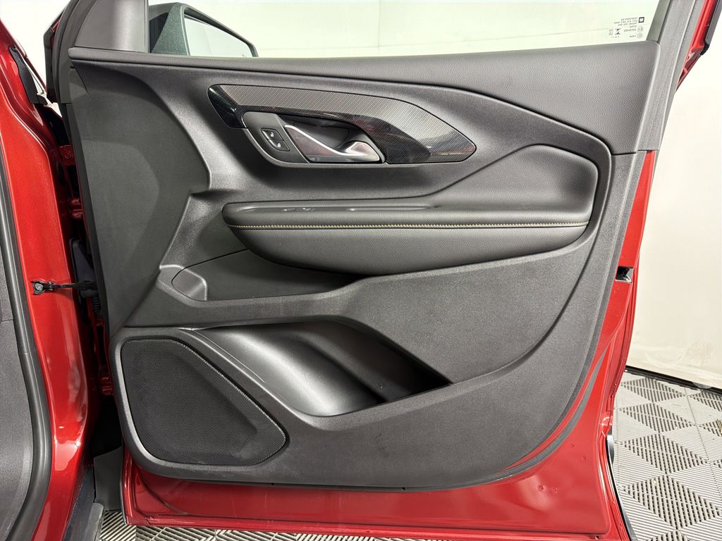 used 2024 GMC Terrain car, priced at $30,992