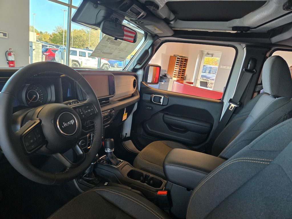 new 2025 Jeep Gladiator car, priced at $42,434