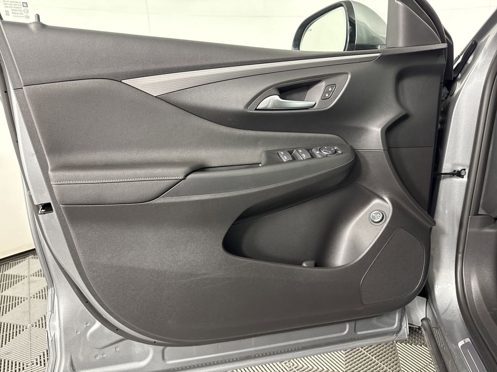 new 2025 Buick Envista car, priced at $31,085