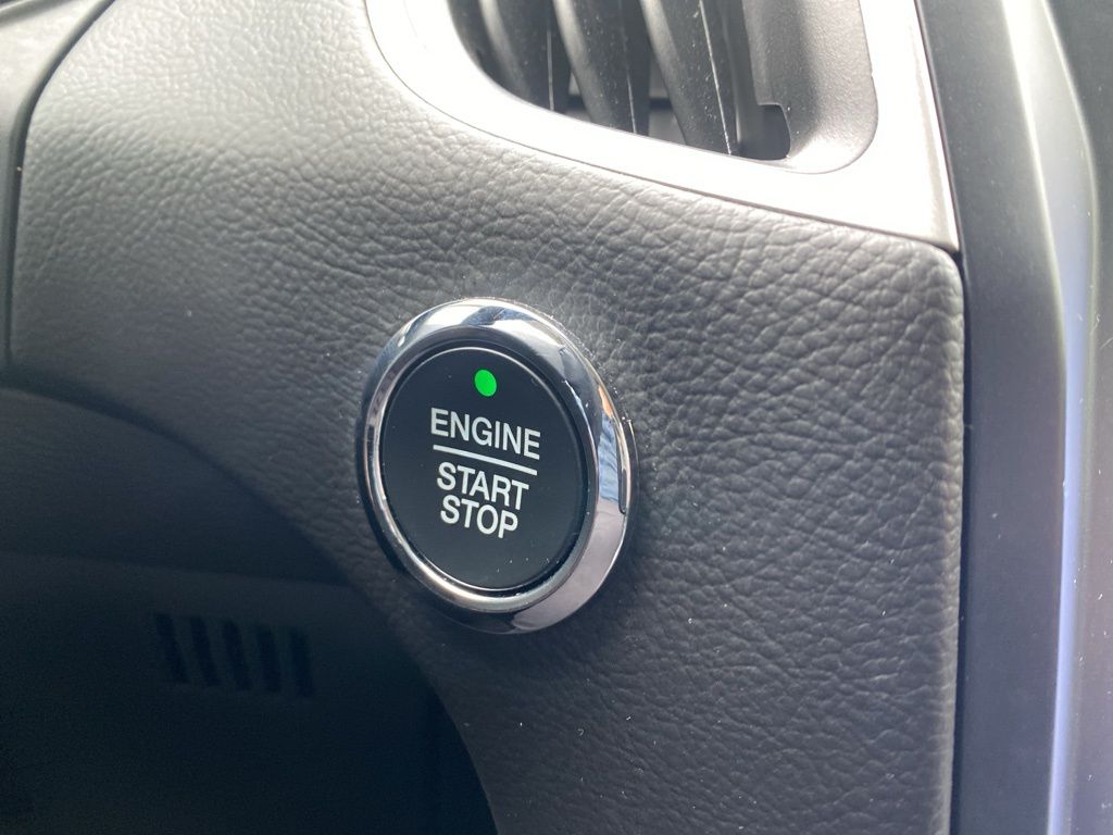 used 2023 Ford Edge car, priced at $29,600