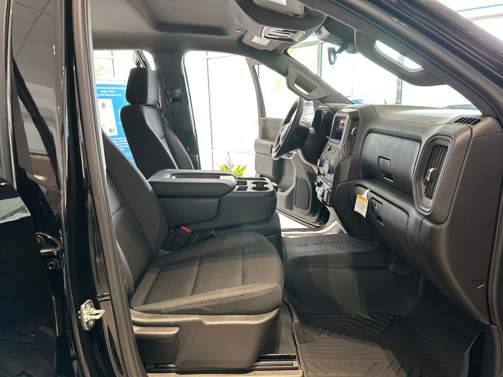 new 2025 Chevrolet Silverado 1500 car, priced at $53,920