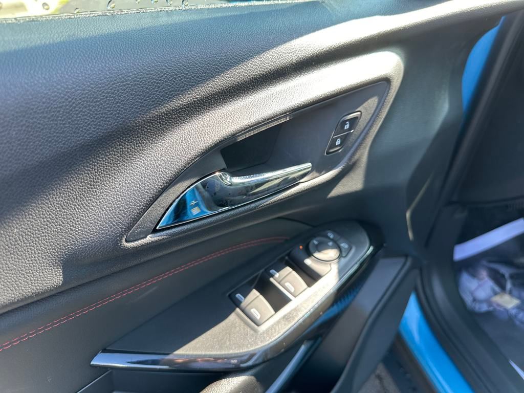 new 2025 Chevrolet Trax car, priced at $26,290