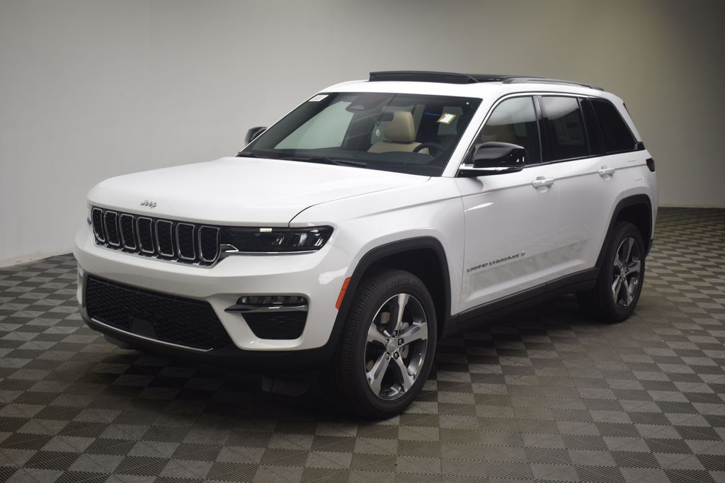 new 2025 Jeep Grand Cherokee car, priced at $49,254