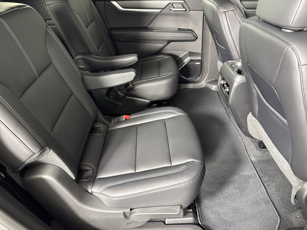 new 2025 GMC Acadia car, priced at $50,325