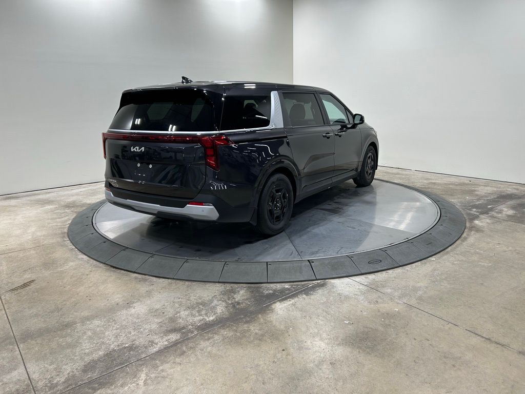 new 2026 Kia Carnival car, priced at $39,027