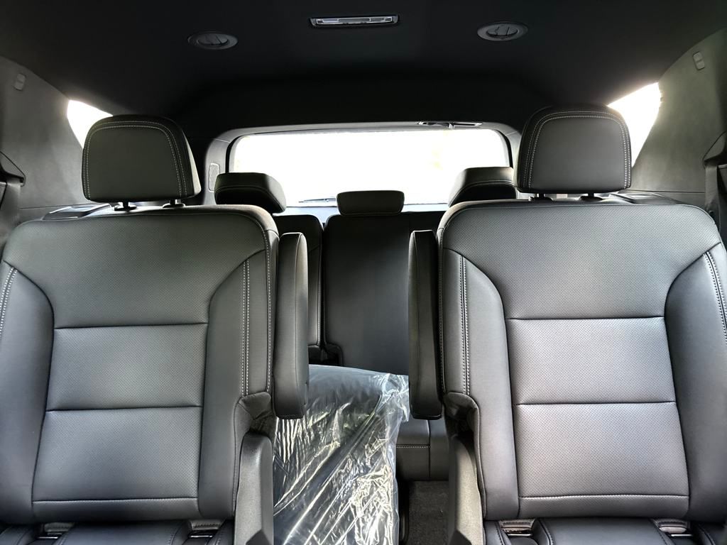new 2025 Chevrolet Traverse car, priced at $45,695