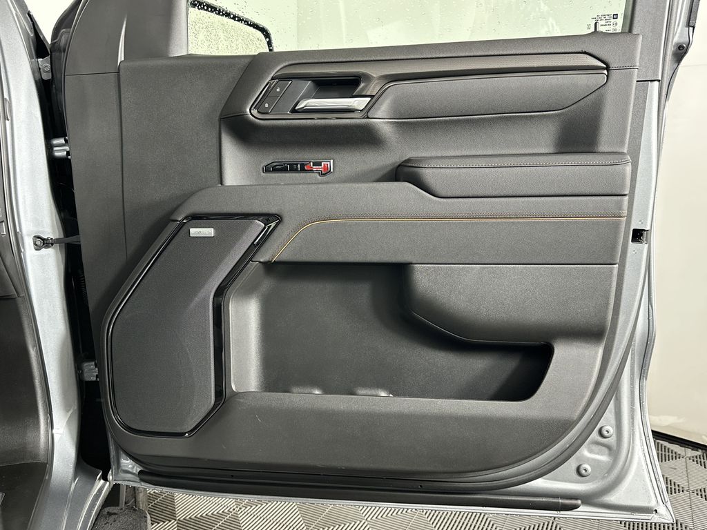 new 2025 GMC Sierra 1500 car, priced at $66,655