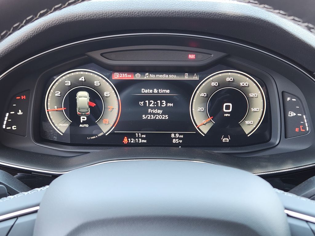 new 2025 Audi Q7 car, priced at $77,750