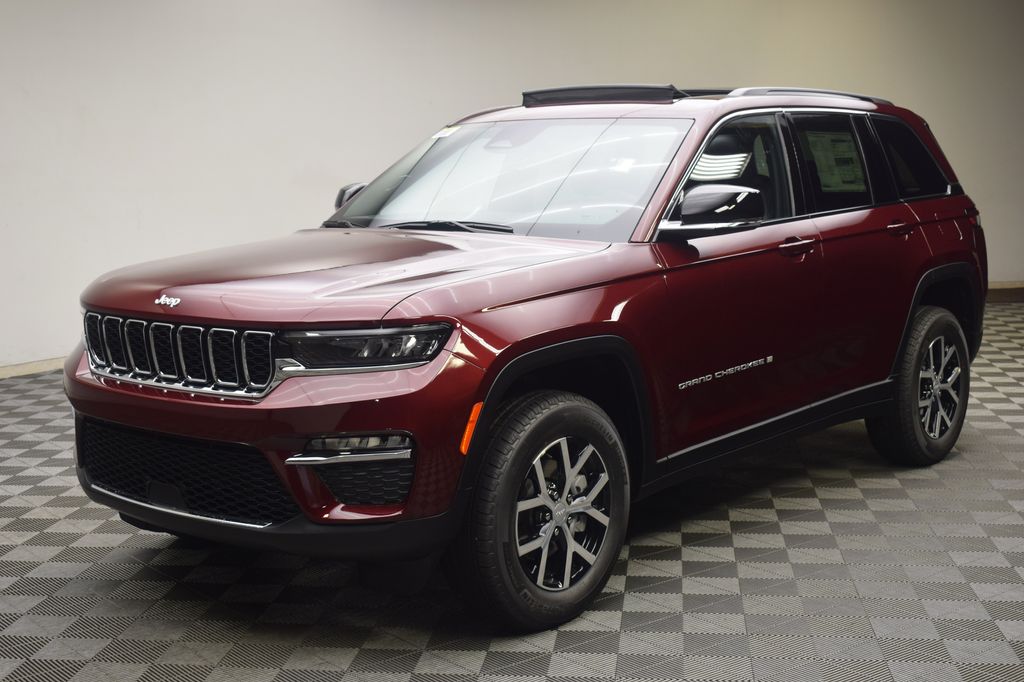 new 2025 Jeep Grand Cherokee car, priced at $45,285