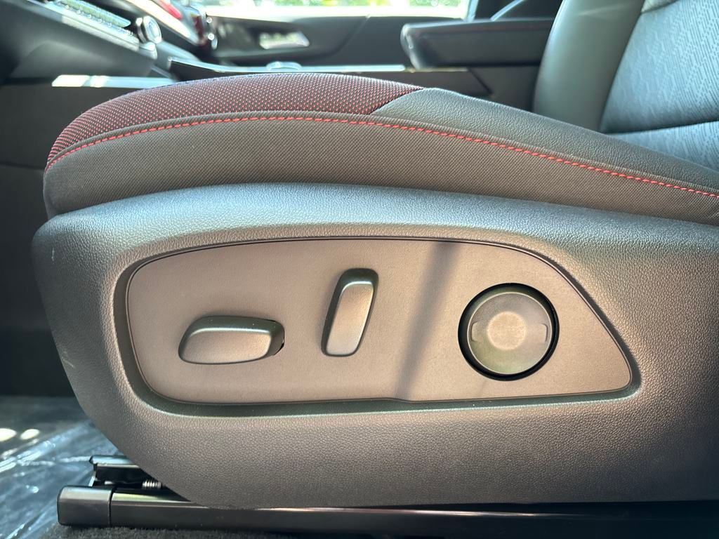 new 2026 Chevrolet Equinox car, priced at $36,895