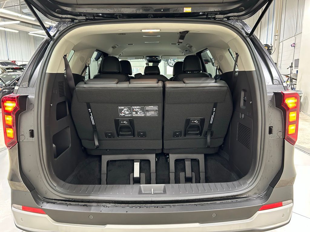 new 2026 Kia Carnival car, priced at $39,027