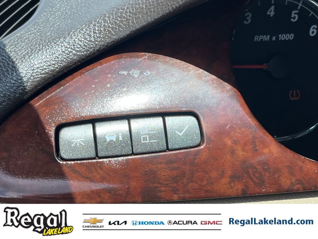 used 2007 Buick Lucerne car, priced at $5,994