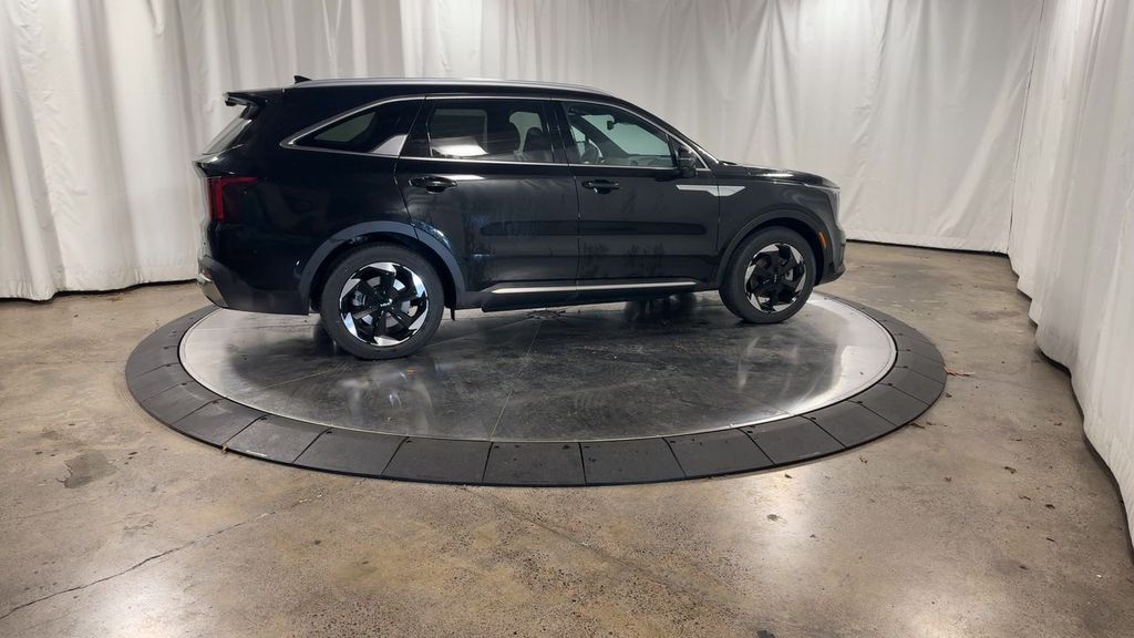 new 2025 Kia Sorento Hybrid car, priced at $47,223