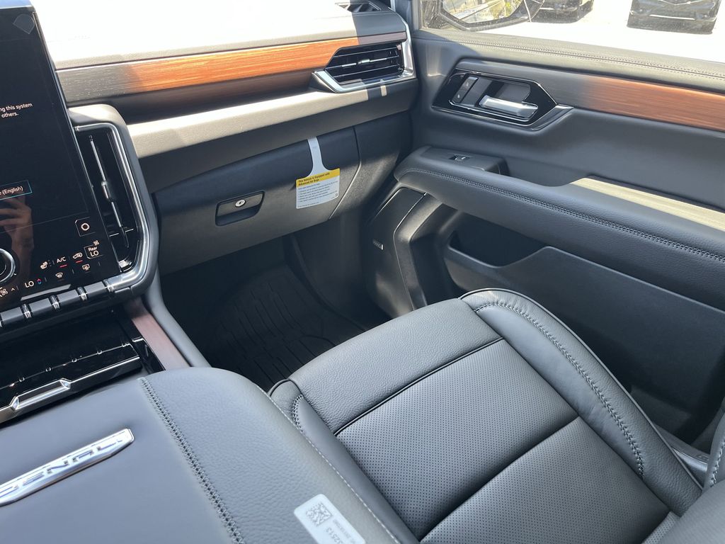 new 2025 GMC Yukon XL car, priced at $86,285