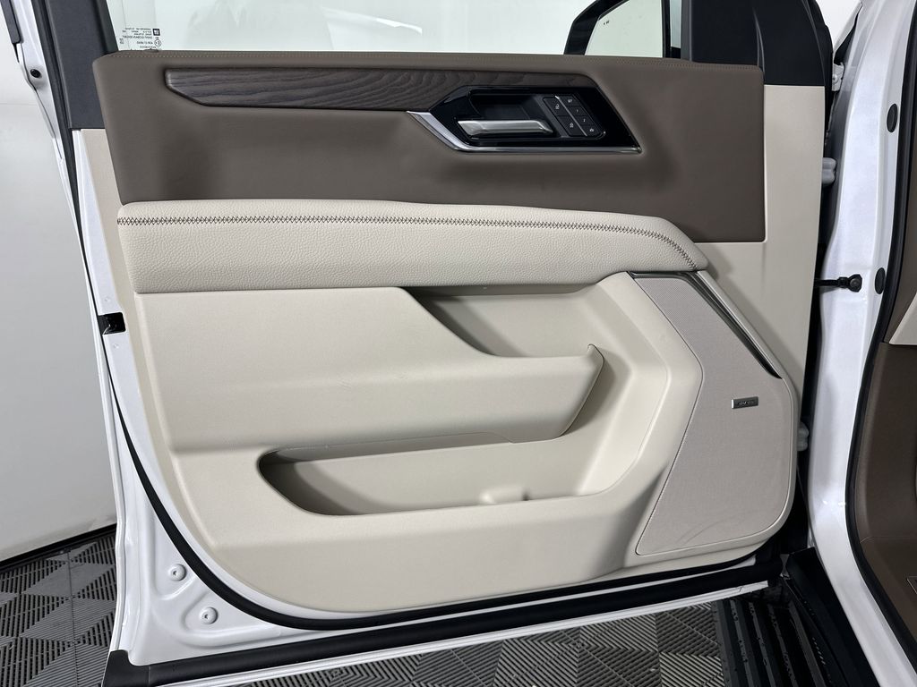 new 2025 GMC Yukon XL car, priced at $92,359