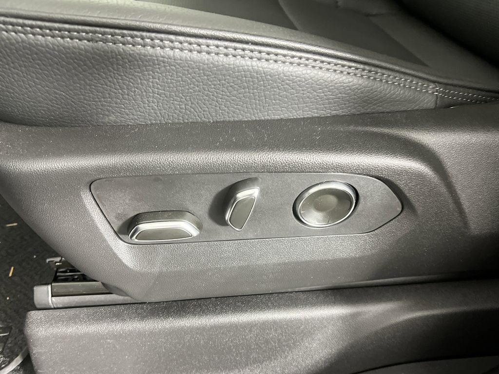 new 2025 GMC Sierra 1500 car, priced at $70,315