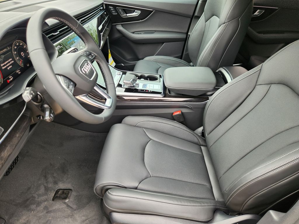 new 2025 Audi Q7 car, priced at $85,110