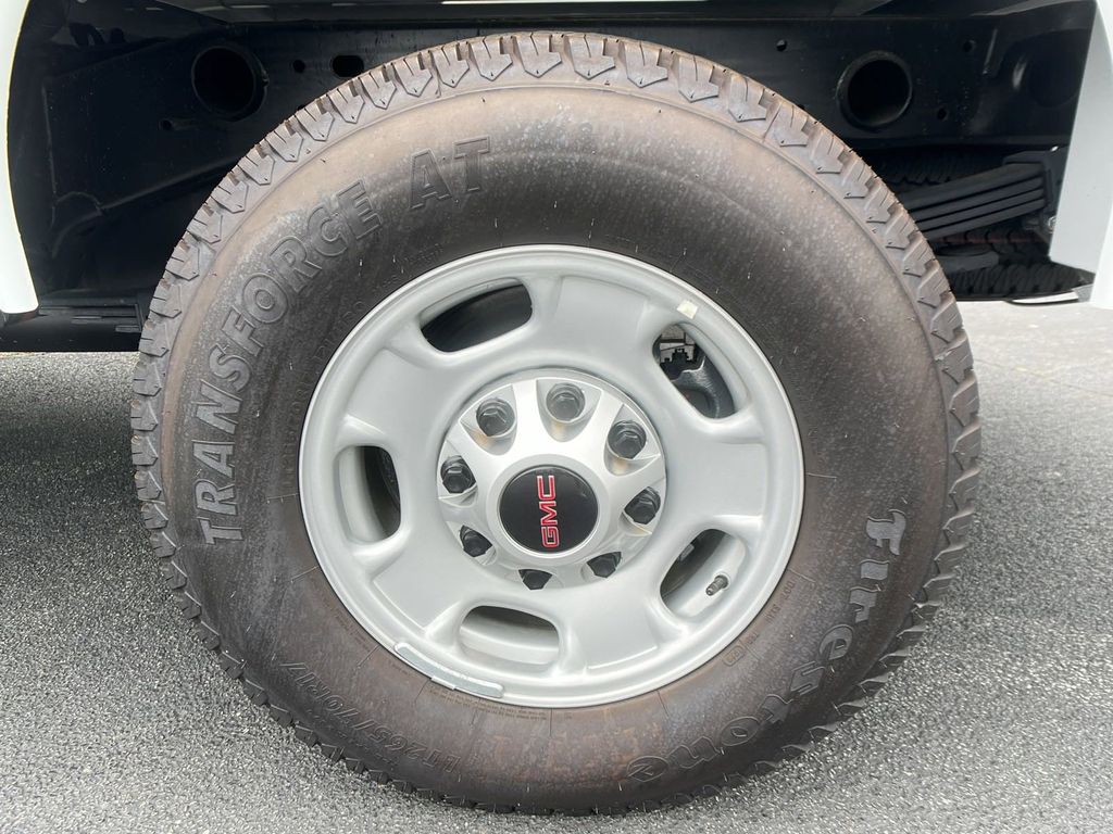 new 2024 GMC Sierra 2500HD car, priced at $44,778