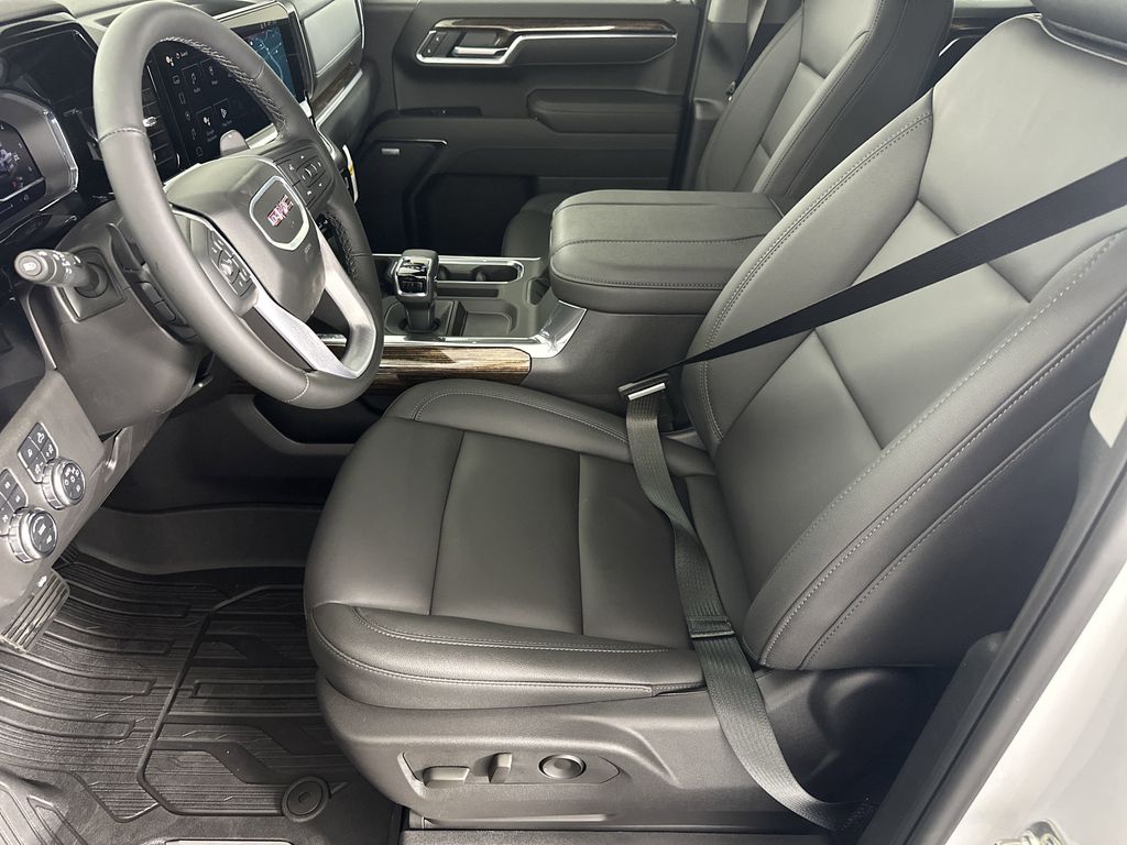 new 2025 GMC Sierra 1500 car, priced at $61,929